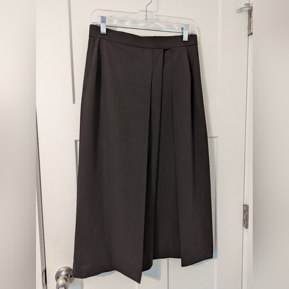 Uniqlo Dresses & Skirts - Uniqlo Ladies Midi Pleated Skirt Size M